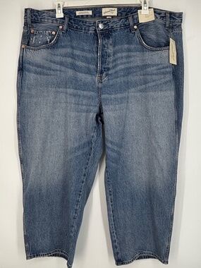 Universal Thread Womens Size 22 Cropped Boyfriend Jeans Vintage Blue Mid-Rise